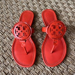 Tory Burch like-new sandals ❤️🧡